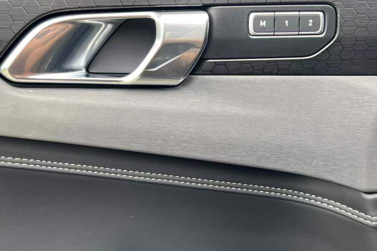 Used Lynk & Co 03 2022 2.0TD DCT JingPro Interior 7