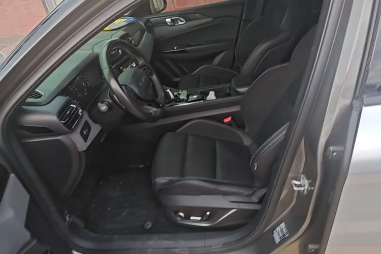 Used Lynk & Co 03 2022 2.0TD DCT JingPro Left Front Seat
