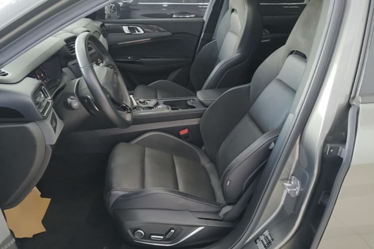 Used Lynk & Co 03 2022 2.0TD DCT JingPro Left Front Seat