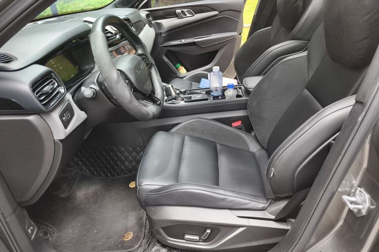 Used Lynk & Co 03 2022 2.0TD DCT GenioPlus Left Front Seat
