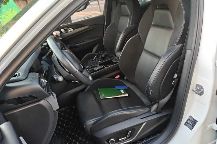 Used Lynk & Co 03 2022 1.5TD DCT JingPro Left Front Seat