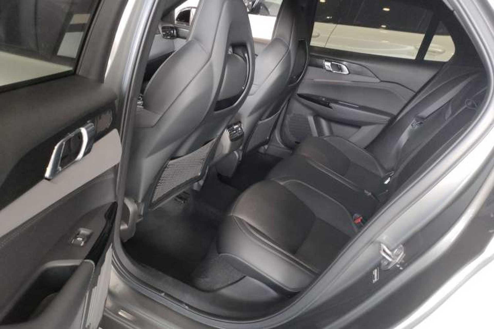 Used Lynk & Co 03 2022 2.0TD DCT JingPro Left Rear Seat