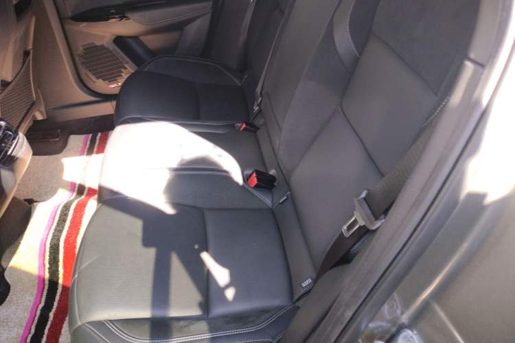 Used Lynk & Co 03 2022 2.0TD DCT JingPro Left Rear Seat