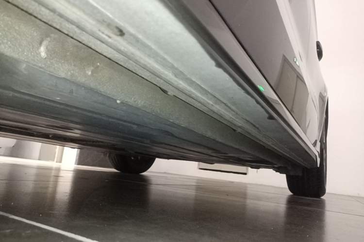 Used Lynk & Co 03 2022 1.5TD DCT JingPlus Left Side Sill