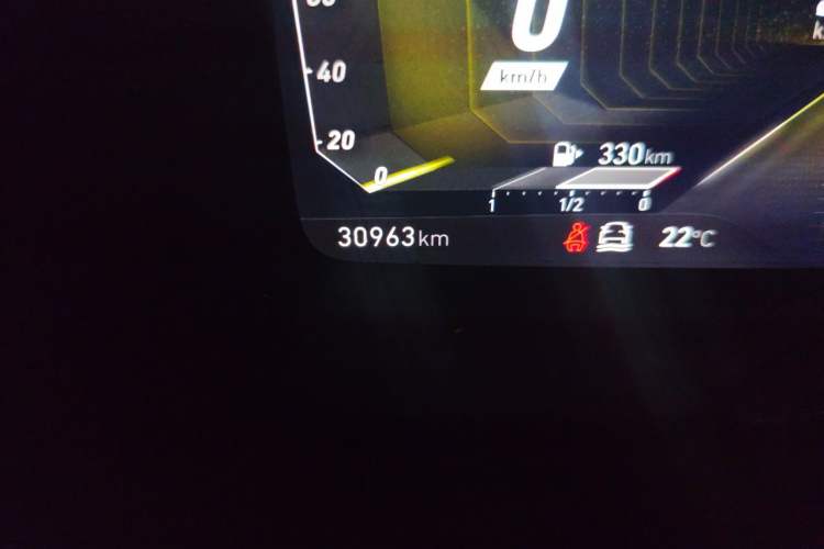 Used Lynk & Co 03 2022 1.5TD DCT JingPro Odometer Close Up