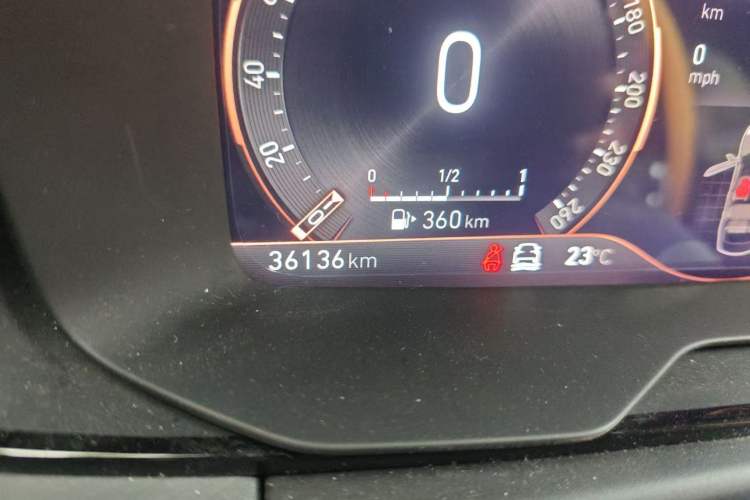 Used Lynk & Co 03 2022 1.5TD DCT JingPro Odometer Close Up
