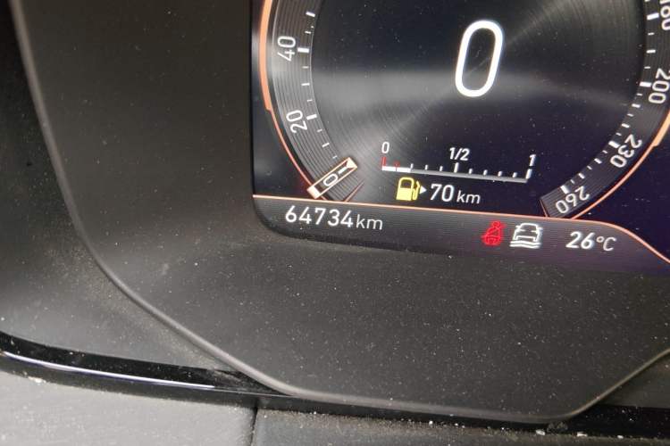 Used Lynk & Co 03 2022 2.0TD DCT JingPro Odometer Close Up