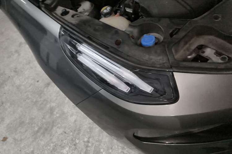Used Lynk & Co 03 2022 1.5TD DCT JingPlus Right Front Headlight
