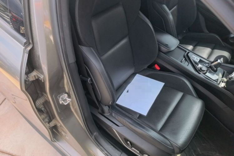 Used Lynk & Co 03 2022 2.0TD DCT JingPro Right Front Seat