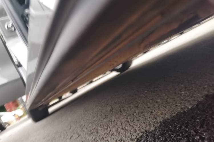 Used Lynk & Co 03 2022 1.5TD DCT JingPro Right Side Sill