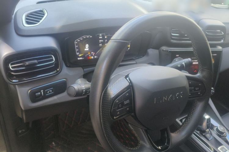 Used Lynk & Co 03 2022 2.0TD DCT JingPro Steering Wheel