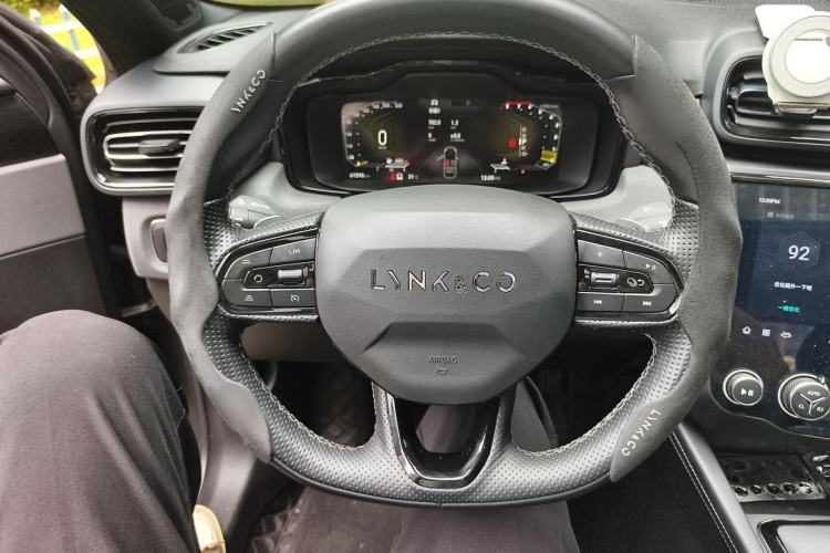 Used Lynk & Co 03 2022 2.0TD DCT GenioPlus Steering Wheel