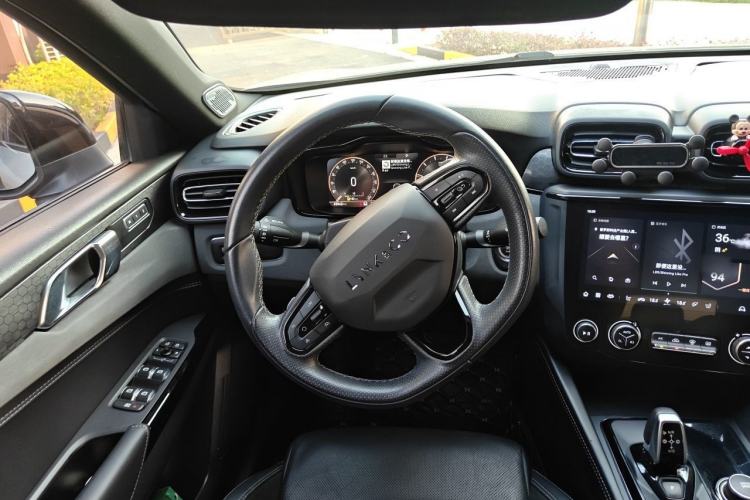 Used Lynk & Co 03 2022 1.5TD DCT JingPro Steering Wheel