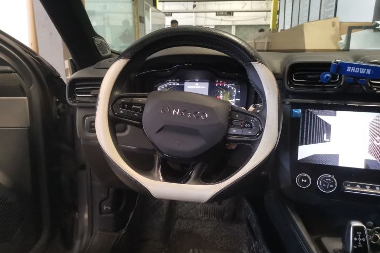 Used Lynk & Co 03 2022 2.0TD DCT JingPro Steering Wheel