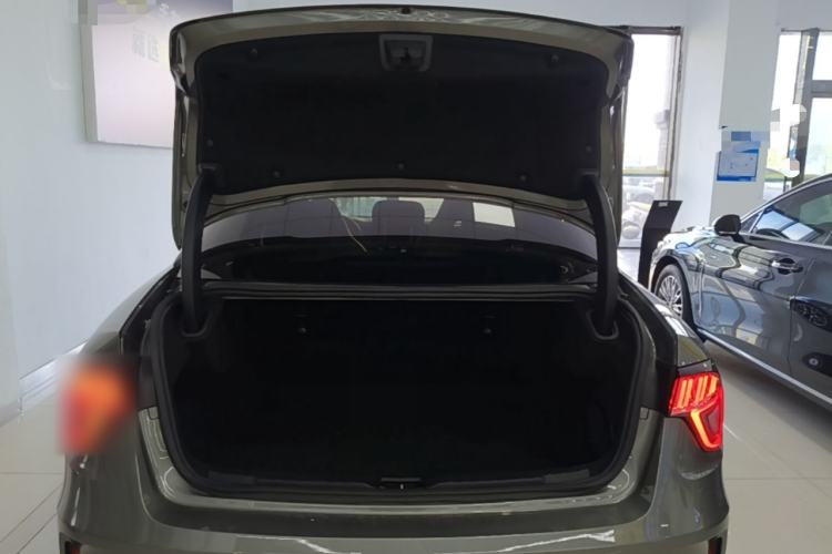 Used Lynk & Co 03 2022 2.0TD DCT JingPro Trunk