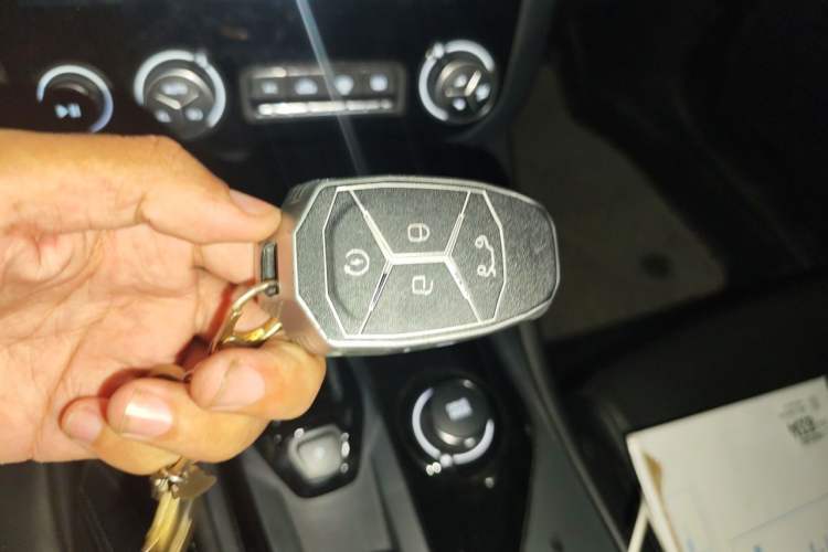 Used Lynk & Co 03 2022 1.5TD DCT JingPro Vehicle Key