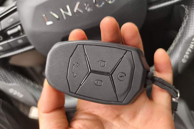 Used Lynk & Co 03 2022 2.0TD DCT GenioPlus Vehicle Key