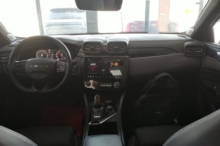 Used Lynk & Co 03 2022 1.5TD DCT JingPro Center Console