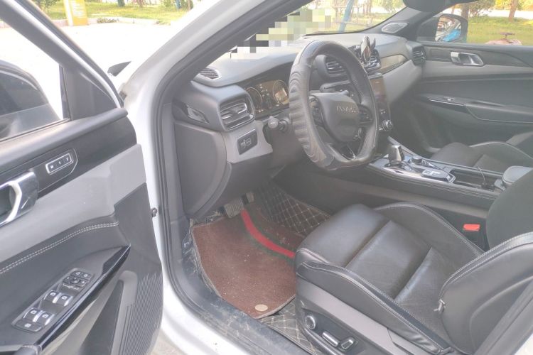 Used Lynk & Co 03 2022 2.0TD DCT JingPro Driver Seat
