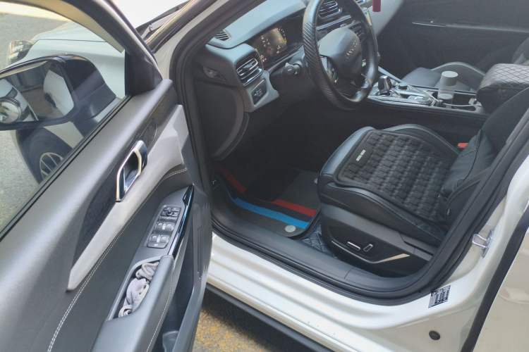 Used Lynk & Co 03 2022 2.0TD DCT GenioPlus Driver Seat