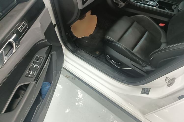 Used Lynk & Co 03 2022 2.0TD DCT JingPro Driver Seat