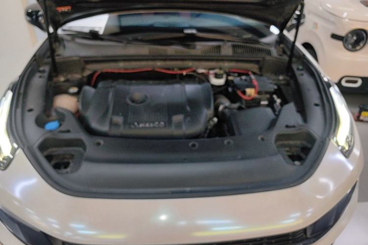 Used Lynk & Co 03 2022 2.0TD DCT JingPro Engine Bay