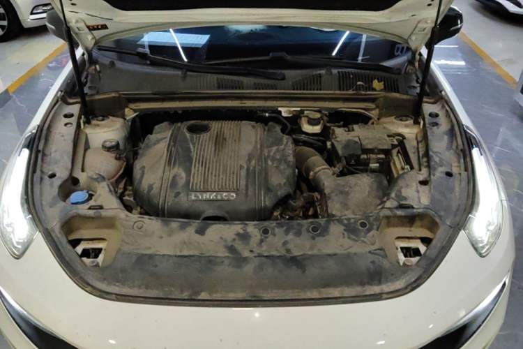 Used Lynk & Co 03 2022 1.5TD DCT JingPro Engine Bay
