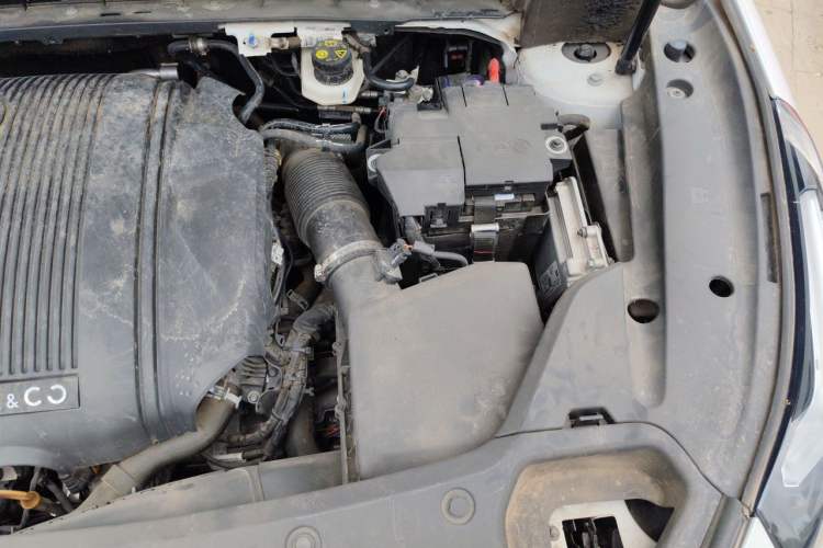 Used Lynk & Co 03 2022 1.5TD DCT JingPro Engine Bay Left