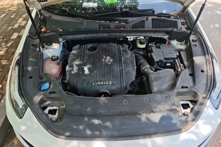 Used Lynk & Co 03 2022 1.5TD DCT JingPlus Engine Bay