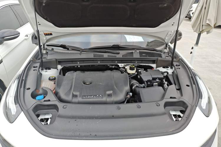 Used Lynk & Co 03 2022 2.0TD DCT GenioPlus Engine Bay