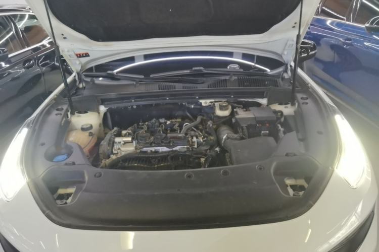 Used Lynk & Co 03 2022 2.0TD DCT JingPro Engine Bay