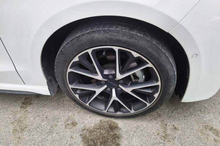 Used Lynk & Co 03 2022 1.5TD DCT JingPro Exterior 1