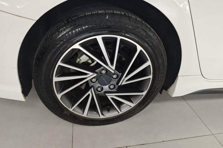 Used Lynk & Co 03 2022 2.0TD DCT GenioPlus Exterior 5