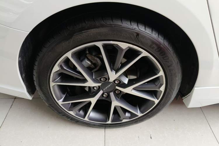 Used Lynk & Co 03 2022 2.0TD DCT JingPro Exterior 5