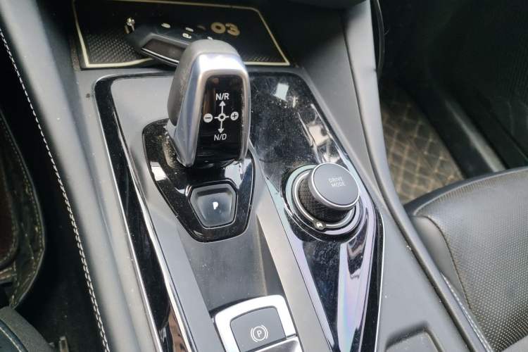 Used Lynk & Co 03 2022 2.0TD DCT JingPro Gear Lever