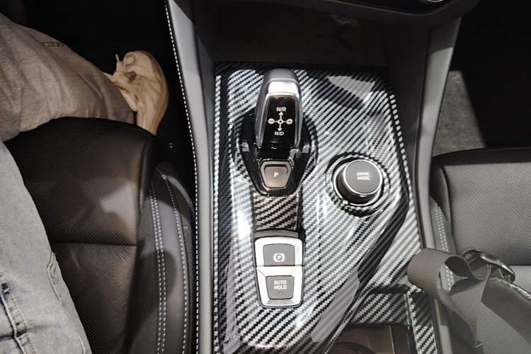 Used Lynk & Co 03 2022 2.0TD DCT JingPro Gear Lever