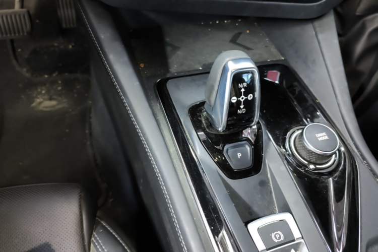Used Lynk & Co 03 2022 2.0TD DCT JingPro Gear Lever
