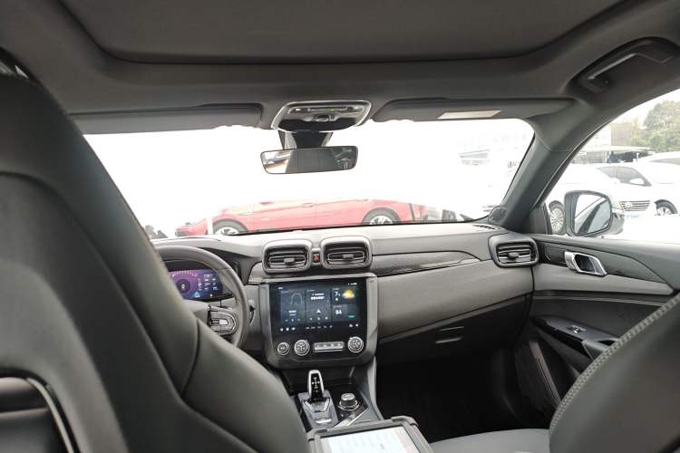Used Lynk & Co 03 2022 2.0TD DCT GenioPlus Headliner