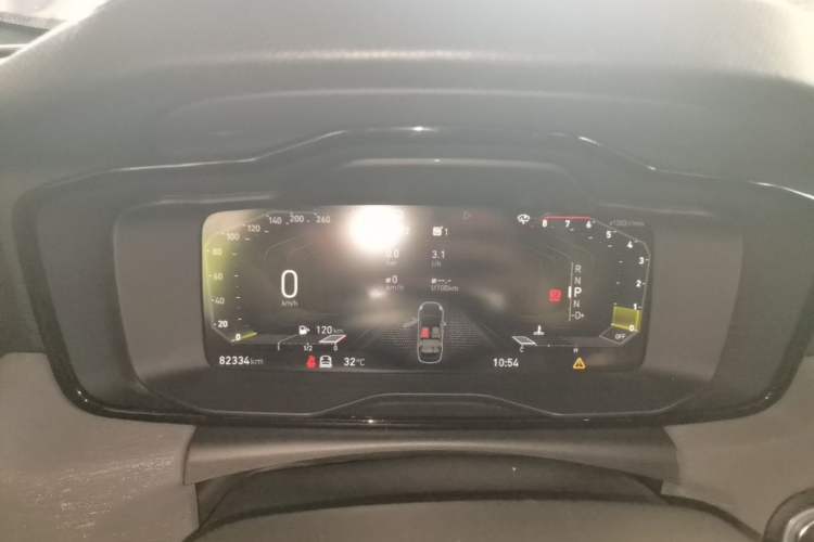 Used Lynk & Co 03 2022 2.0TD DCT JingPro Instrument Cluster