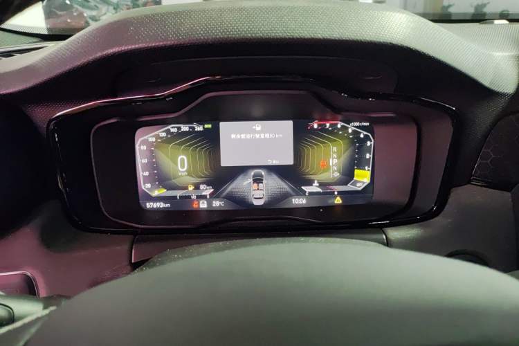 Used Lynk & Co 03 2022 2.0TD DCT JingPro Instrument Cluster