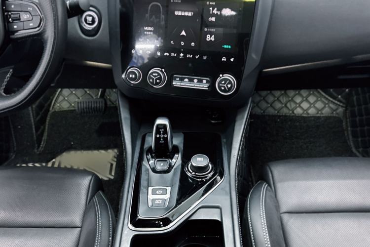 Used Lynk & Co 03 2022 2.0TD DCT JingPro Interior 2