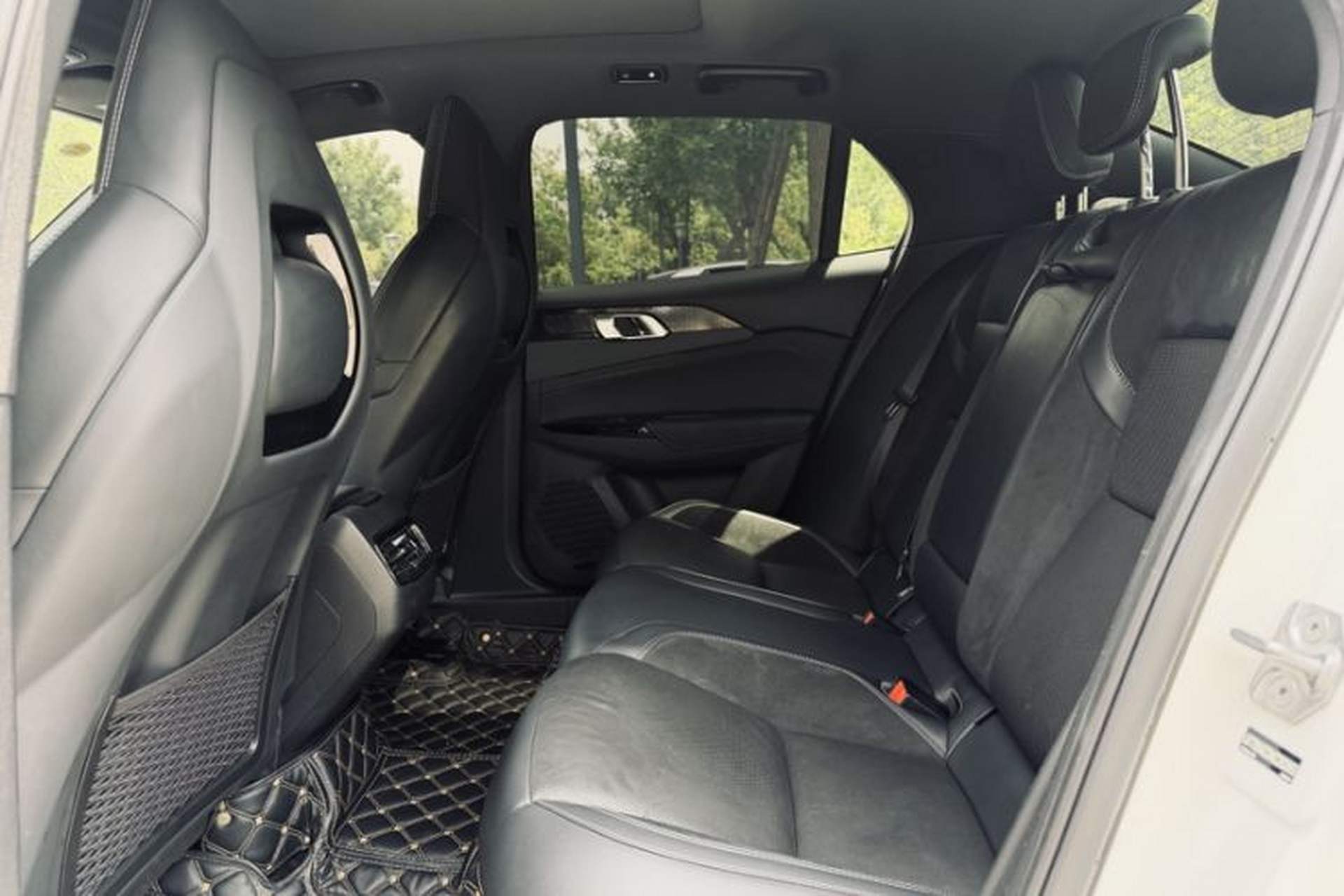 Used Lynk & Co 03 2022 2.0TD DCT JingPro Interior 2