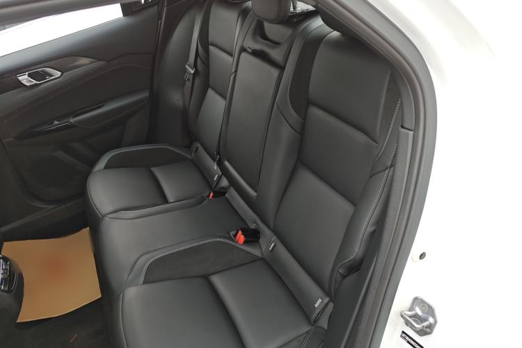 Used Lynk & Co 03 2022 2.0TD DCT GenioPlus Interior 4