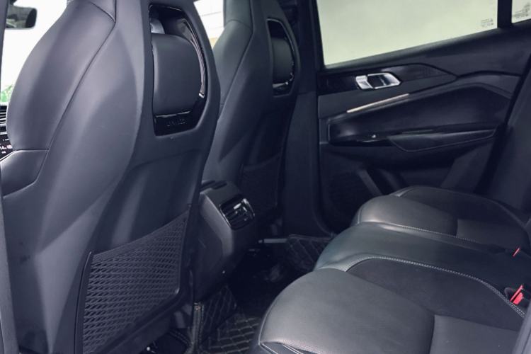 Used Lynk & Co 03 2022 2.0TD DCT JingPro Interior 6