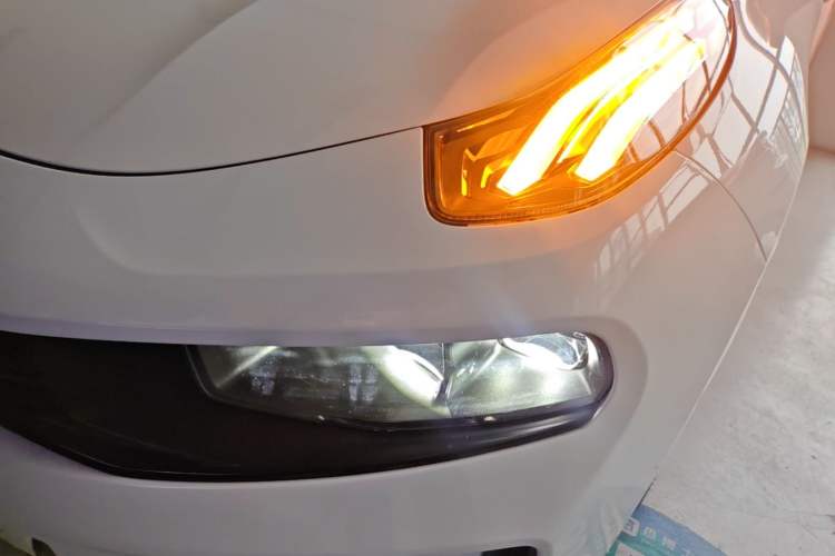 Used Lynk & Co 03 2022 2.0TD DCT JingPro Left Front Headlight