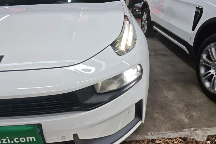 Used Lynk & Co 03 2022 2.0TD DCT JingPro Left Front Headlight