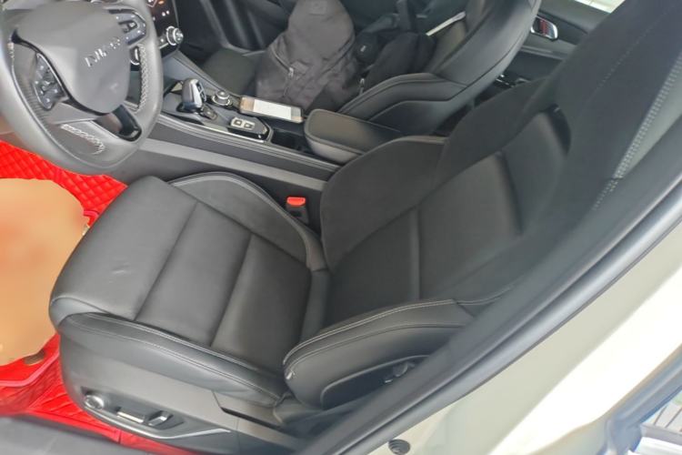 Used Lynk & Co 03 2022 2.0TD DCT JingPro Left Front Seat