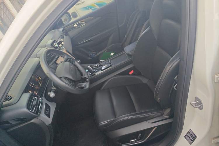 Used Lynk & Co 03 2022 1.5TD DCT JingPlus Left Front Seat