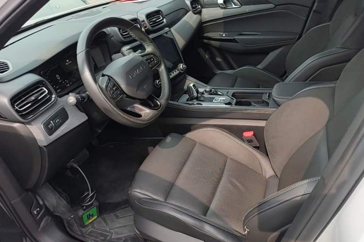 Used Lynk & Co 03 2022 1.5TD DCT JingPro Left Front Seat