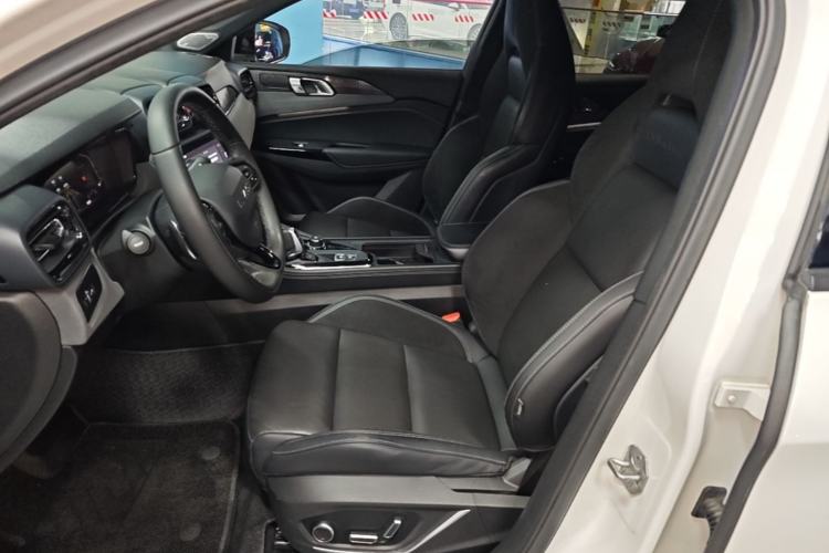 Used Lynk & Co 03 2022 1.5TD DCT JingPro Left Front Seat